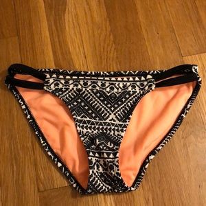 xhiliration swimsuit bottoms